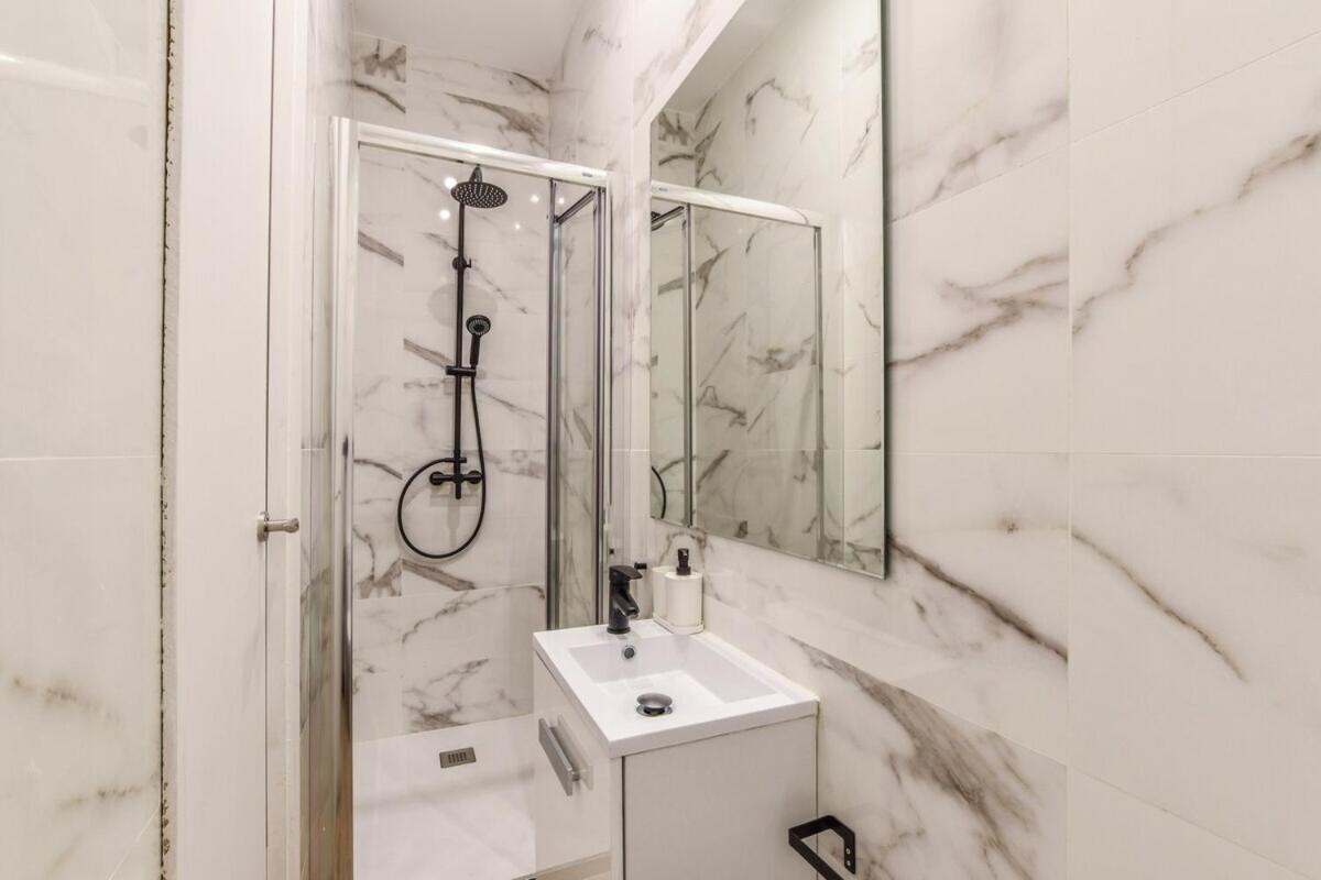 Myhousespain - Luxury Flat Next To Gran Via Madrid Exteriör bild